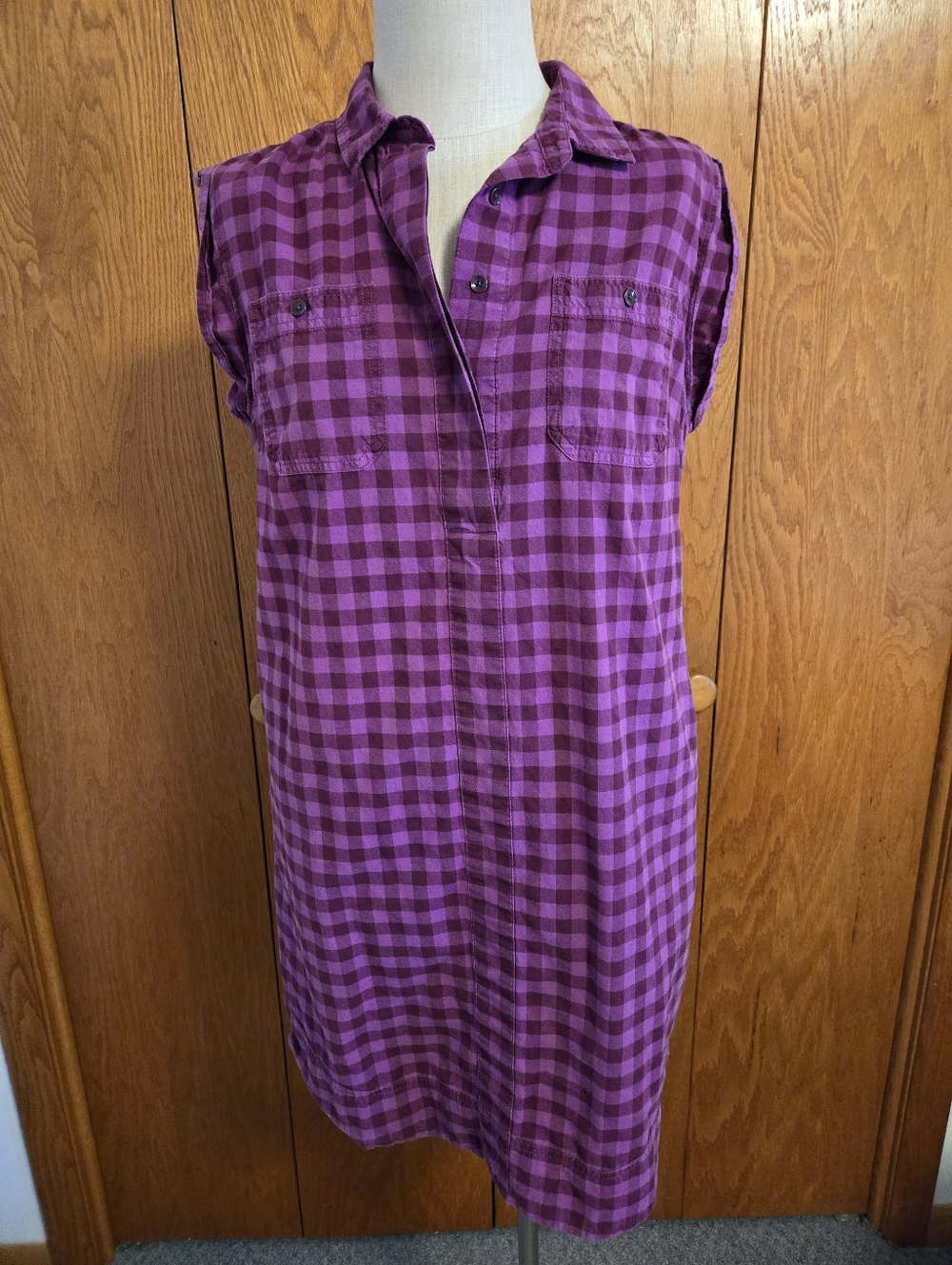 DULUTH TRADING COMPANY Sleeveless Purple Plaid Shirt Dress. Size Large.